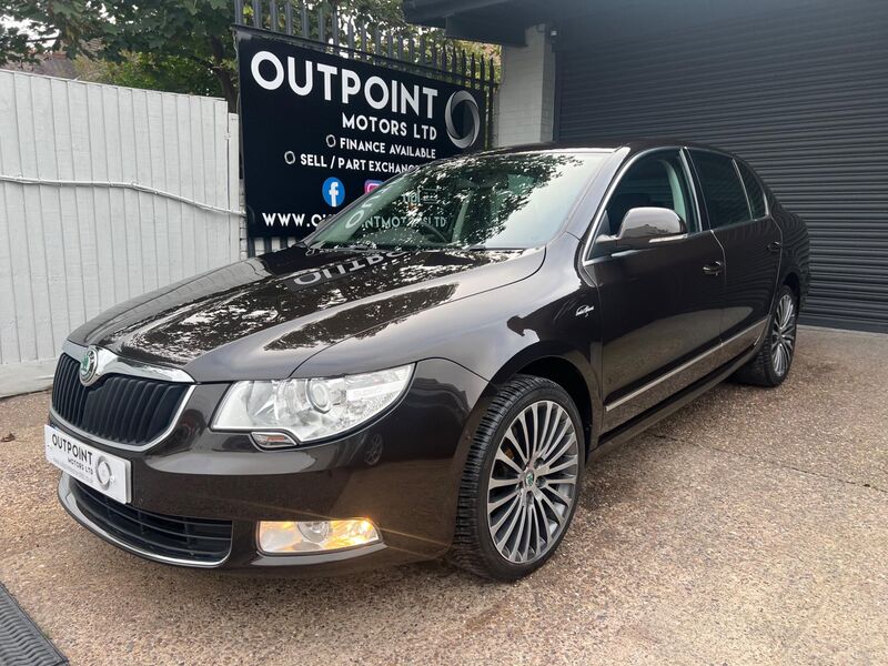 SKODA SUPERB 2.0 TDI Laurin & Klement DSG Euro 5 5dr 2012