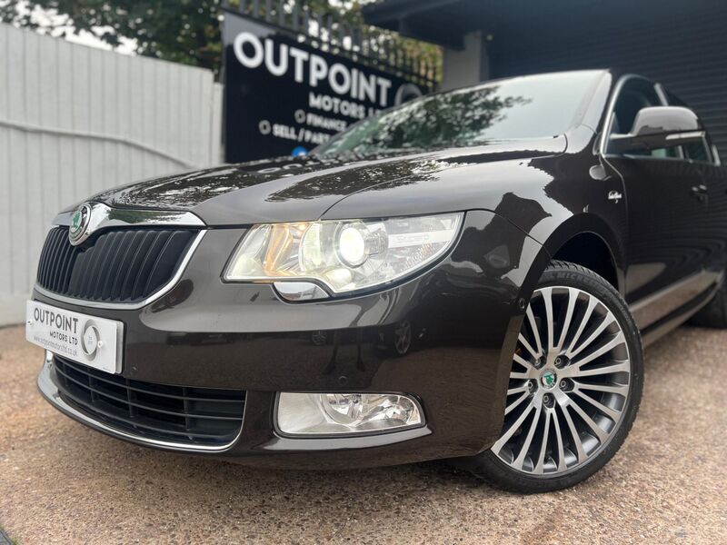 SKODA SUPERB 2.0 TDI Laurin & Klement DSG Euro 5 5dr 2012