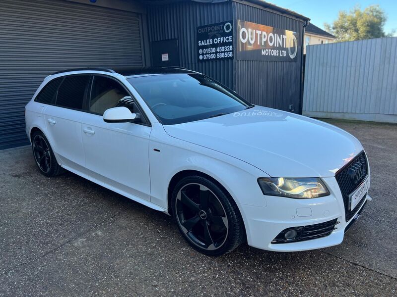 AUDI A4 AVANT 2.0 TDI Black Edition Multitronic Euro 5 5dr 2011