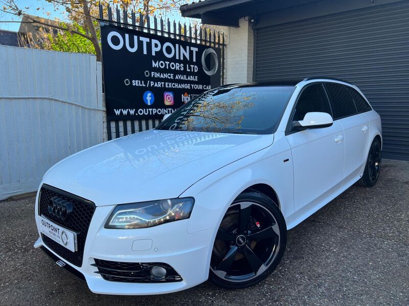 AUDI A4 AVANT 2.0 TDI Black Edition Multitronic Euro 5 5dr 2011