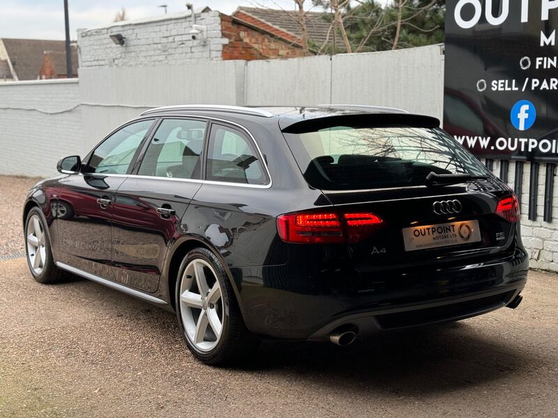 AUDI A4 AVANT 3.2 FSI V6 Executive S line quattro Euro 4 5dr 2011