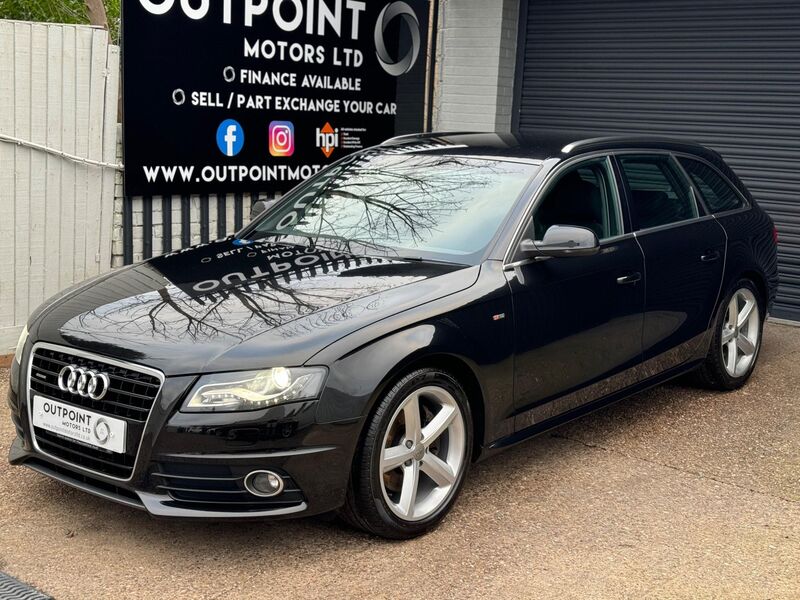 AUDI A4 AVANT 3.2 FSI V6 Executive S line quattro Euro 4 5dr 2011