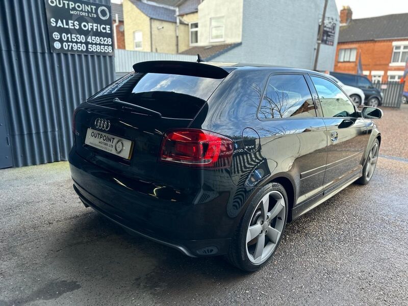 AUDI S3 2.0 TFSI Black Edition quattro Euro 5 3dr 2011