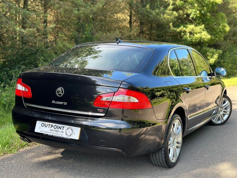 SKODA SUPERB 2.0 TDI Elegance DSG Euro 5 5dr 2012