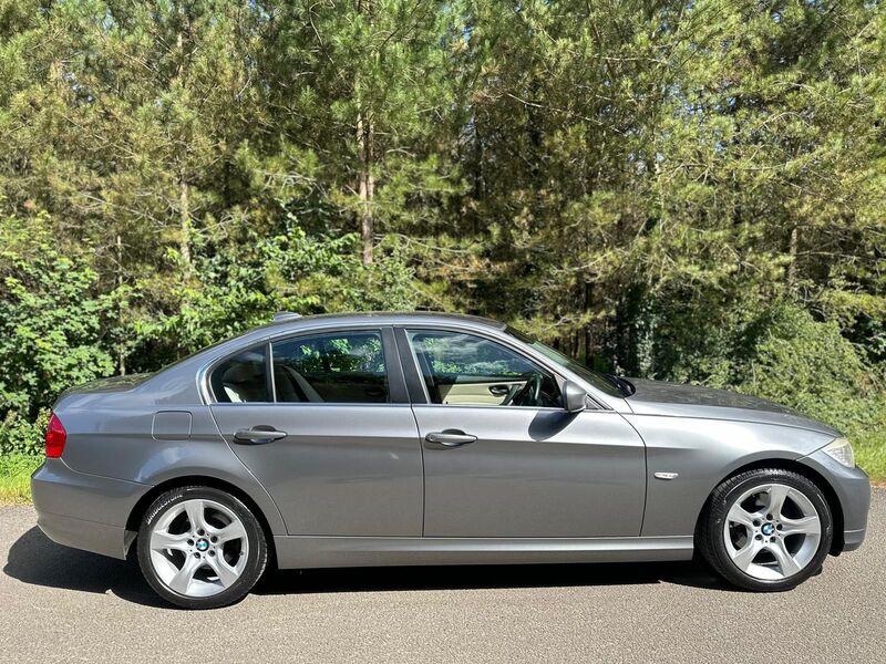 BMW 3 SERIES 2.0 320d Exclusive Edition Steptronic Euro 5 4dr 2011