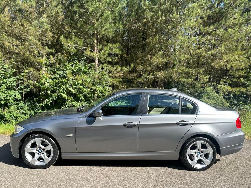 BMW 3 SERIES 2.0 320d Exclusive Edition Steptronic Euro 5 4dr 2011