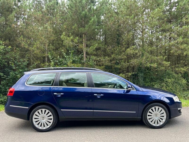 VOLKSWAGEN PASSAT 2.0 TDI Highline Plus DSG Euro 5 5dr 2010