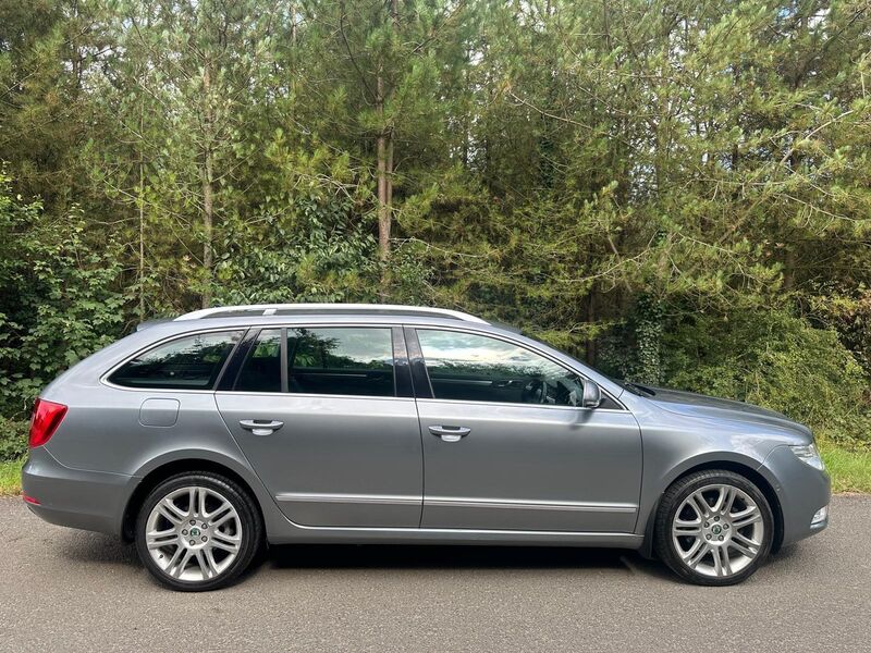 SKODA SUPERB 2.0 TDI Elegance DSG Euro 5 5dr 2010