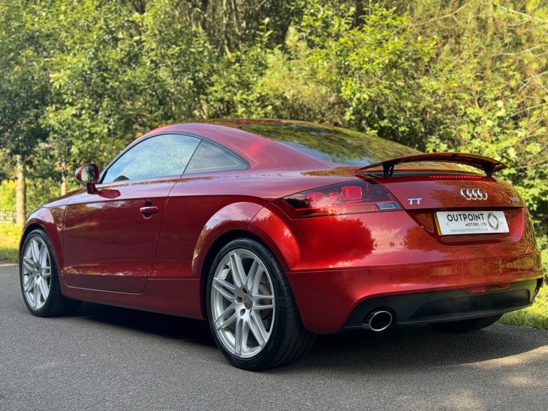 AUDI TT 2.0 TFSI Sport Euro 5 (s/s) 3dr 2011