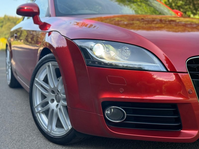 AUDI TT 2.0 TFSI Sport Euro 5 (s/s) 3dr 2011