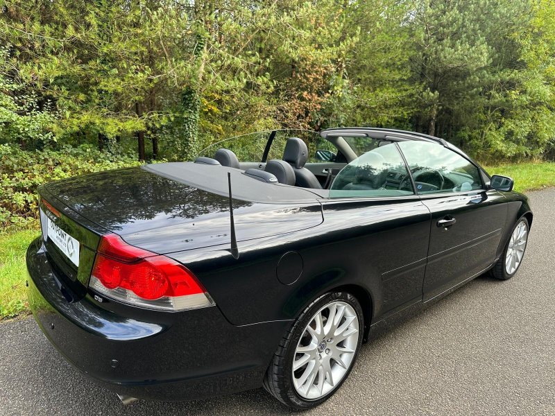 VOLVO C70 2.4 D5 SE Lux Geartronic 2dr 2007