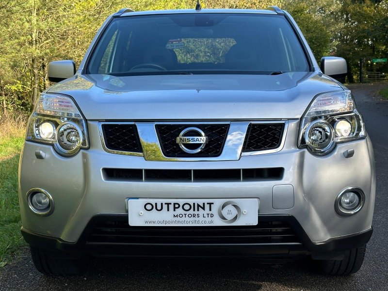 NISSAN X-TRAIL 2.0 dCi Tekna 4WD Euro 5 5dr 2010