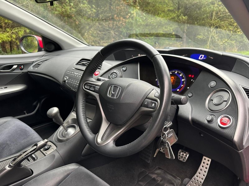 HONDA CIVIC 1.8 i-VTEC Si 5dr 2011