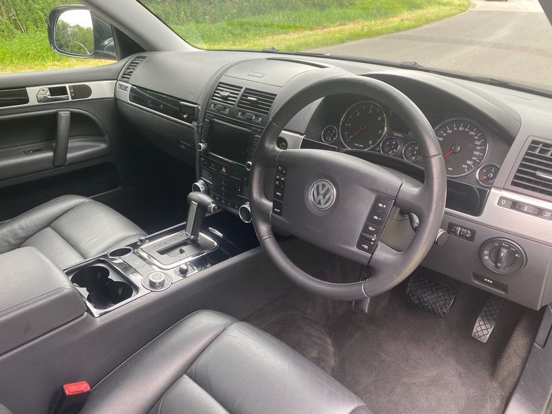 VOLKSWAGEN TOUAREG 3.0 TDI V6 Altitude 5dr 2008