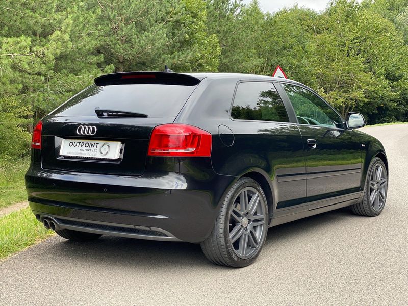 AUDI A3 2.0 TDI Black Edition S Tronic 3dr 2010