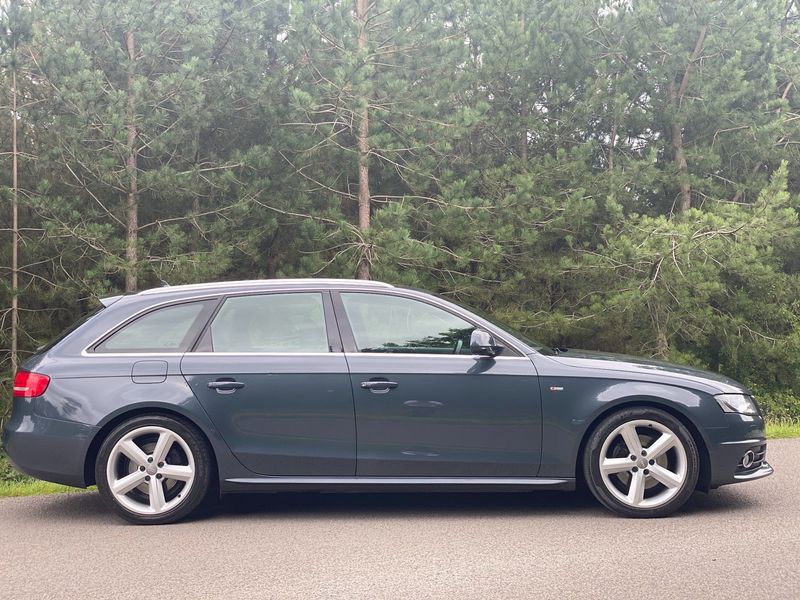 AUDI A4 AVANT 2.0 TDI S line Multitronic 5dr 2009