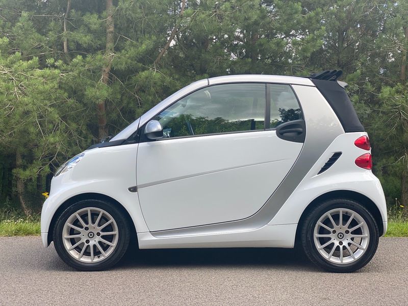 SMART FORTWO 1.0 MHD Passion Cabriolet Softouch 2dr 2011