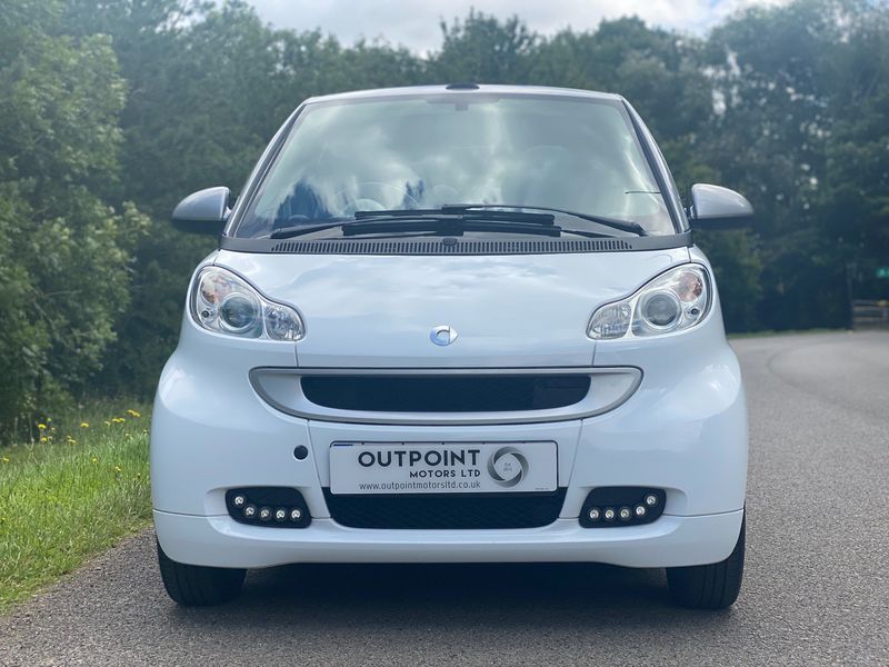 SMART FORTWO 1.0 MHD Passion Cabriolet Softouch 2dr 2011