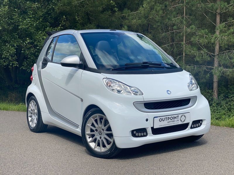 SMART FORTWO 1.0 MHD Passion Cabriolet Softouch 2dr 2011