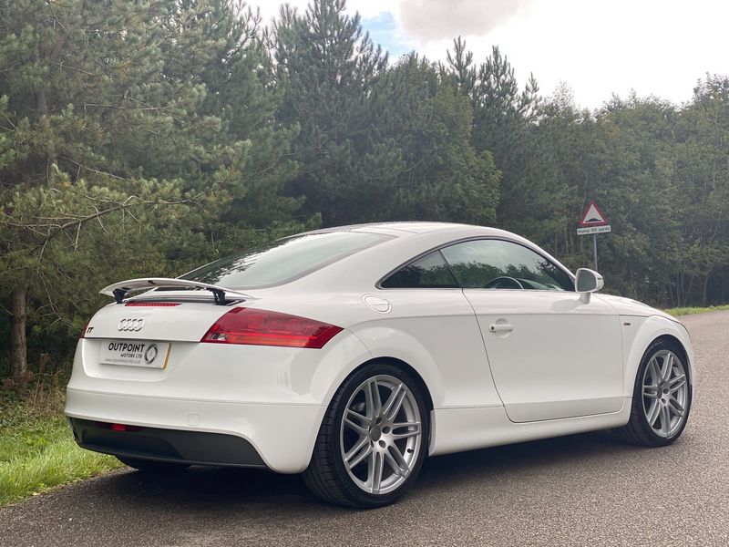 AUDI TT 2.0 TFSI S line Special Edition S Tronic 2dr 2010