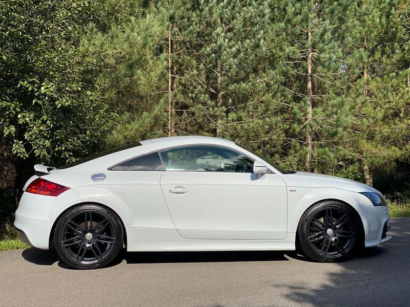 AUDI TT 2.0 TD Black Edition 2dr 2012