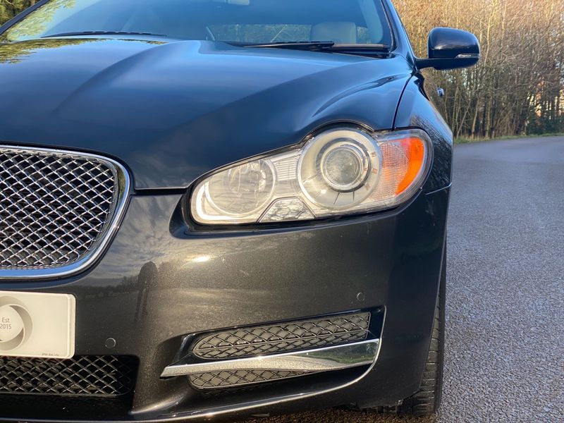 JAGUAR XF 3.0 V6 Luxury 4dr 2010