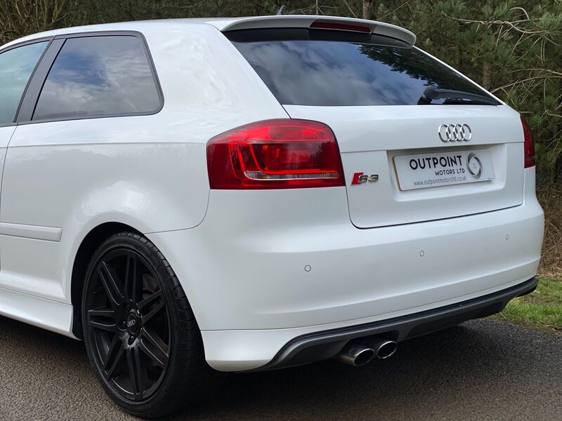 AUDI S3 2.0 TFSI Black Edition quattro 3dr 2010