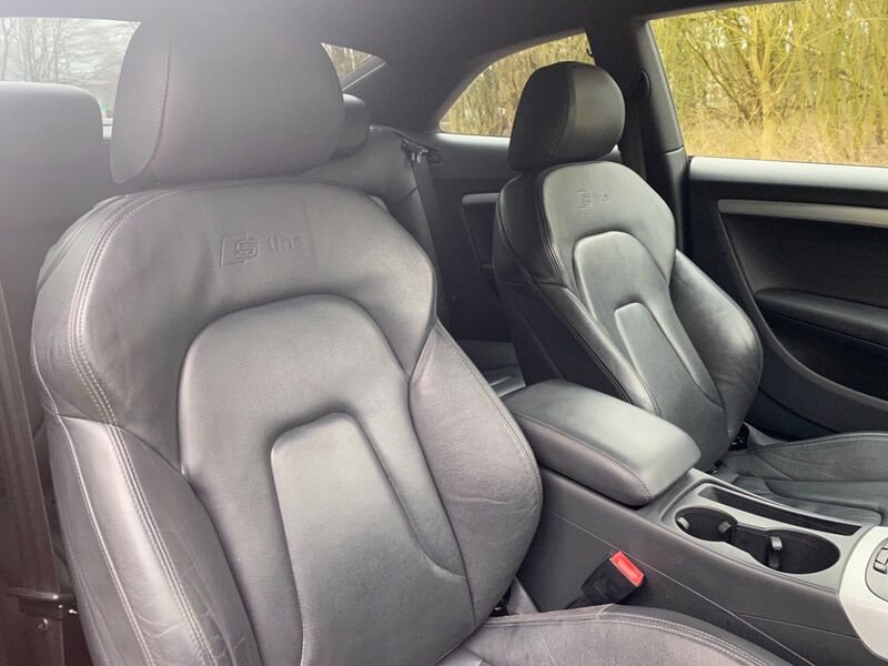 AUDI A5 2.0 TDI S line Special Edition quattro 2dr 2010