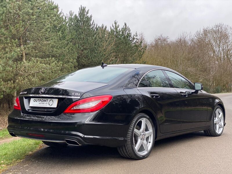 MERCEDES-BENZ CLS 3.0 CLS350 BlueEFFICIENCY AMG Sport 7G-Tronic Plus 4dr 2013