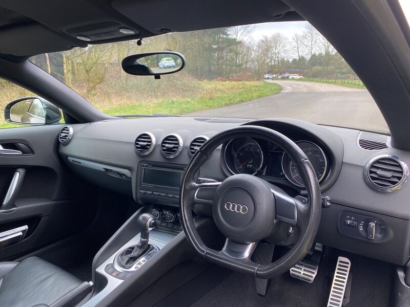 AUDI TT 3.2 TFSI S Tronic quattro 2dr 2008