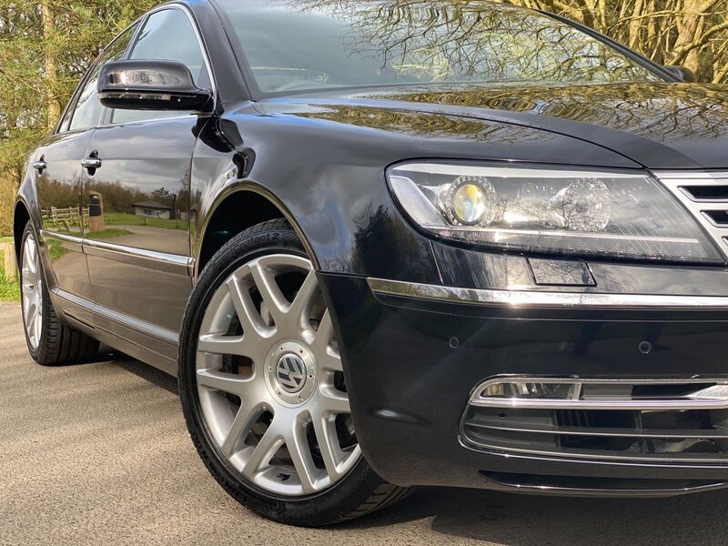 VOLKSWAGEN PHAETON 3.0 TDI V6 4MOTION 4dr 2011