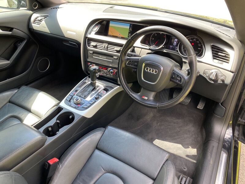 AUDI A5 3.0 TDI S line S Tronic quattro 2dr 2010