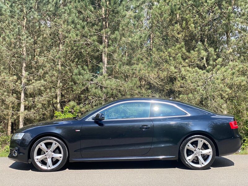 AUDI A5 3.0 TDI S line S Tronic quattro 2dr 2010