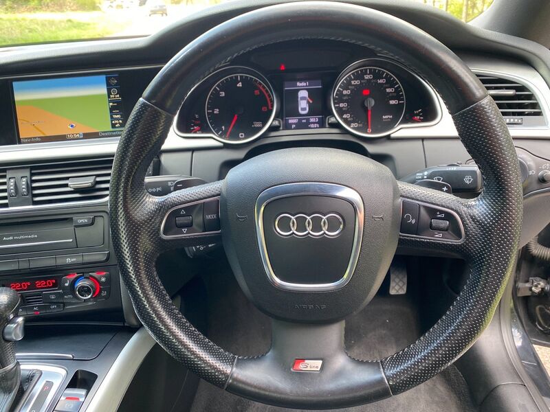 AUDI A5 3.0 TDI S line S Tronic quattro 2dr 2010