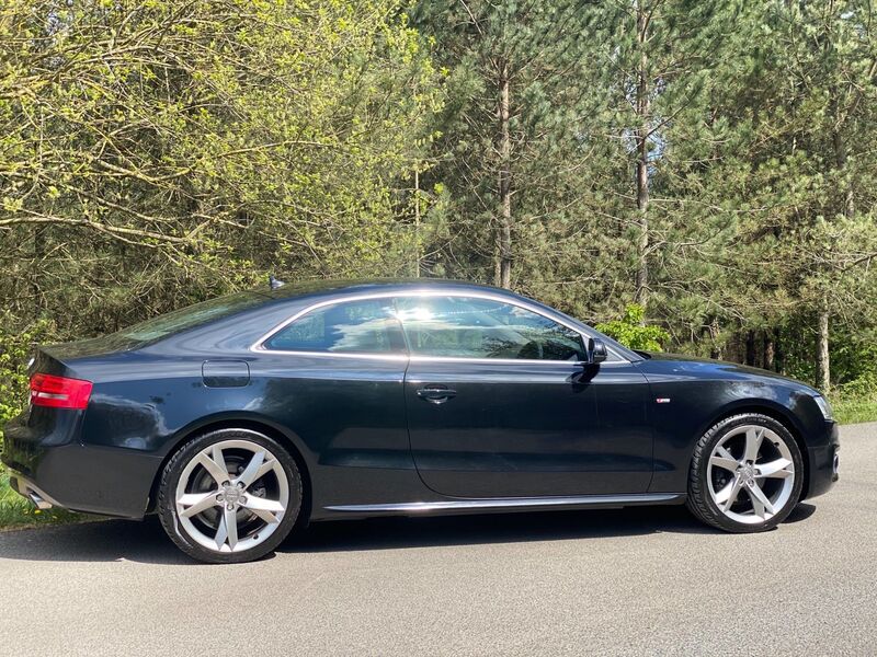 AUDI A5 3.0 TDI S line S Tronic quattro 2dr 2010