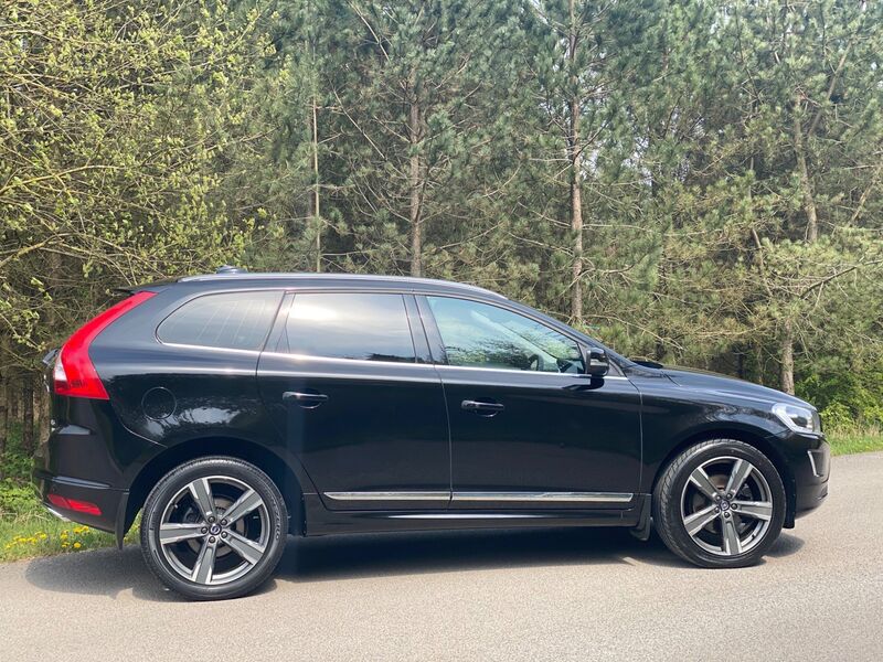 VOLVO XC60 2.4 D5 SE Lux Nav Geartronic AWD ss 5dr 2016