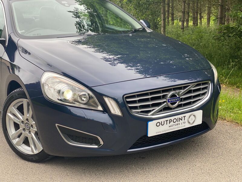 VOLVO S60 2.4 D5 SE Lux Geartronic 4dr 2012