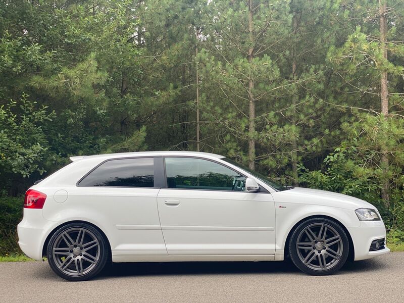 AUDI A3 2.0 TFSI Black Edition 3dr 2010