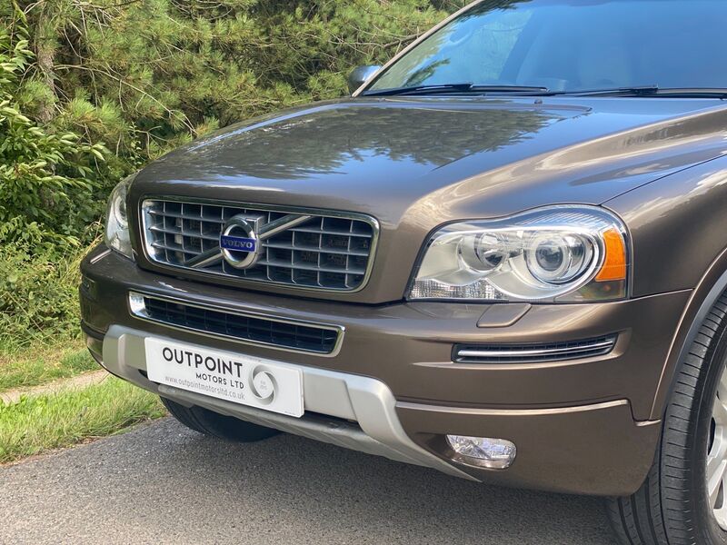 VOLVO XC90 2.4 D5 SE Lux Geartronic 4WD 5dr 2013