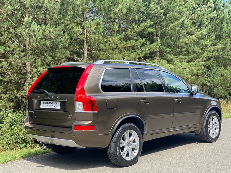 VOLVO XC90 2.4 D5 SE Lux Geartronic 4WD 5dr 2013