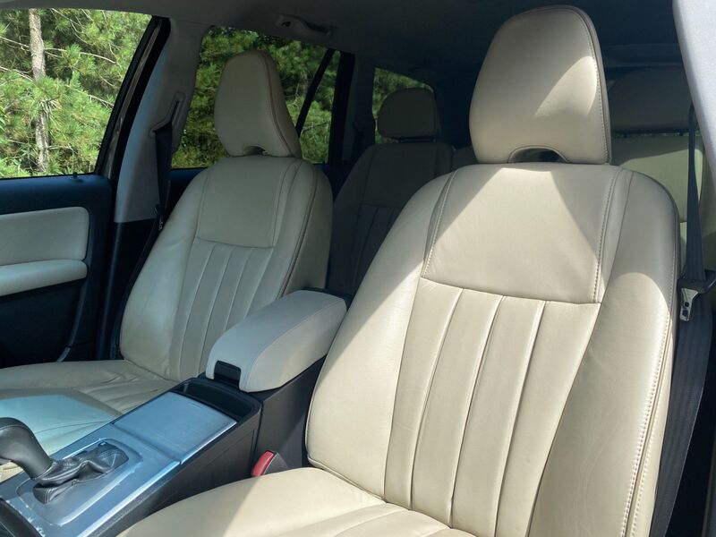 VOLVO XC90 2.4 D5 SE Lux Geartronic 4WD 5dr 2013