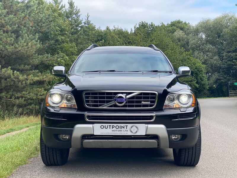 VOLVO XC90 2.4 D5 R-Design SE Geartronic AWD 5dr 2010