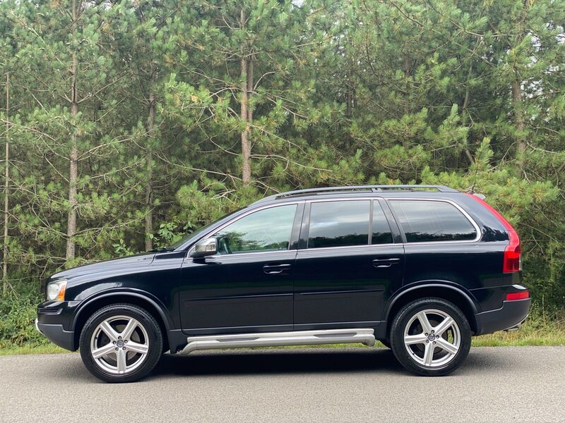 VOLVO XC90 2.4 D5 R-Design SE Geartronic AWD 5dr 2010