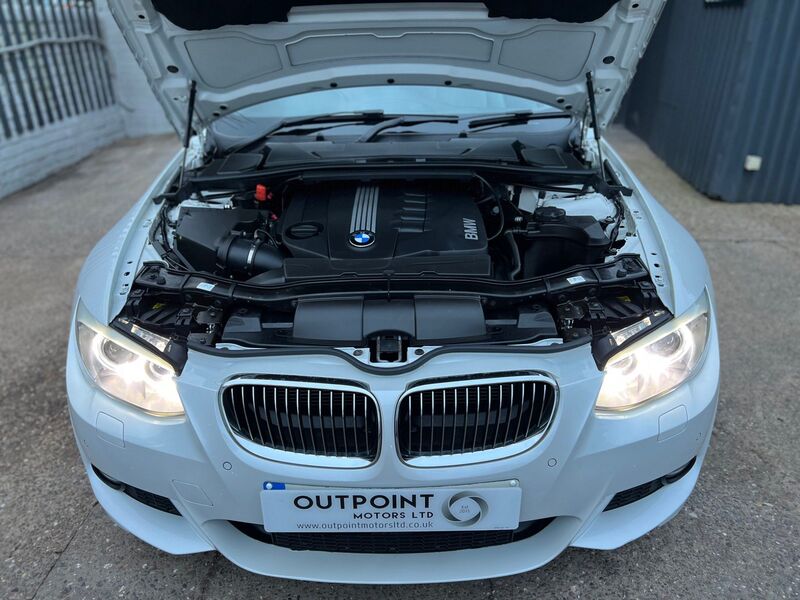 BMW 3 SERIES 3.0 330d M Sport 2dr 2011