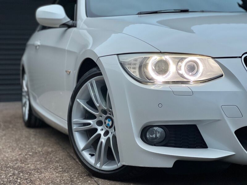 BMW 3 SERIES 3.0 330d M Sport 2dr 2011