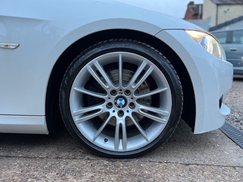 BMW 3 SERIES 3.0 330d M Sport 2dr 2011