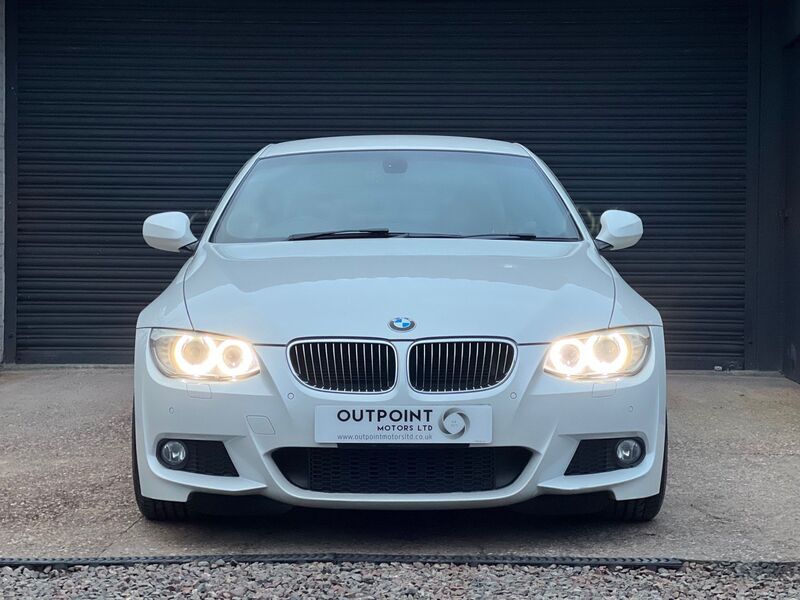 BMW 3 SERIES 3.0 330d M Sport 2dr 2011