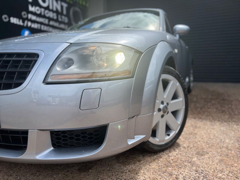 AUDI TT 3.2 DSG quattro 2dr 2004