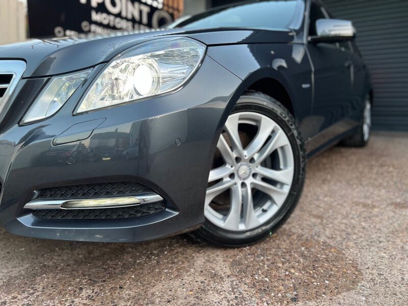 MERCEDES-BENZ E CLASS 3.0 E350 CDI V6 BlueEfficiency Avantgarde G-Tronic 5dr 2011