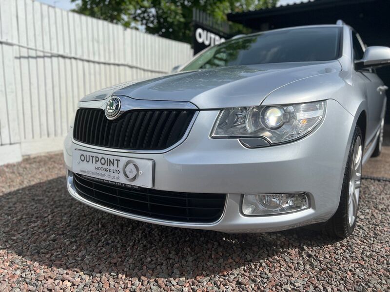 SKODA SUPERB 2.0 TDI Elegance DSG 5dr 2012